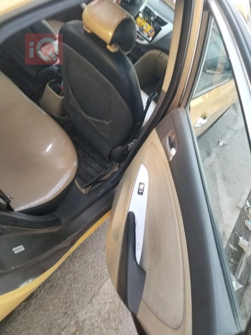 هیۆندای ئەکسنت